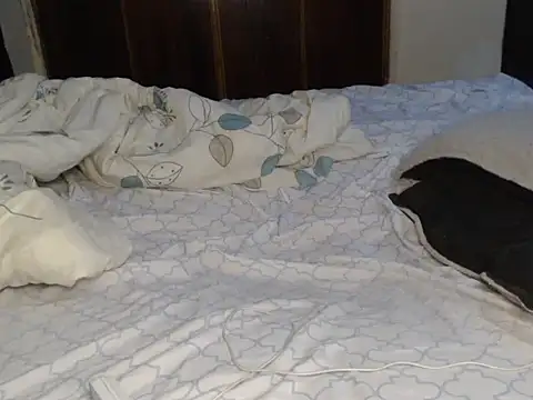 booty lolah  online show from 03.10.26