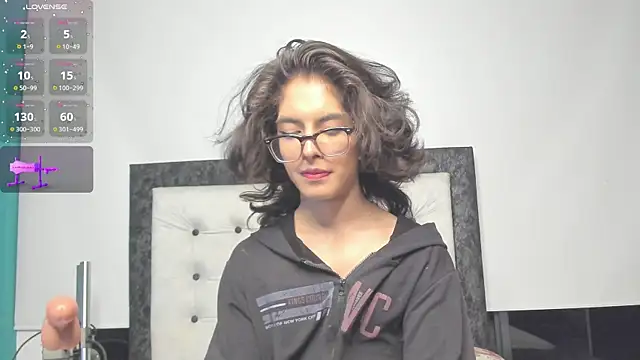 SelenaGmez online show from 01.18.25