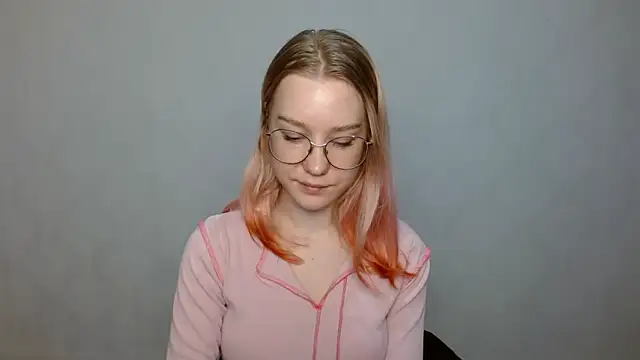 cindi hot online show from 12.22.24