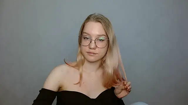 cindi hot online show from 01.14.25