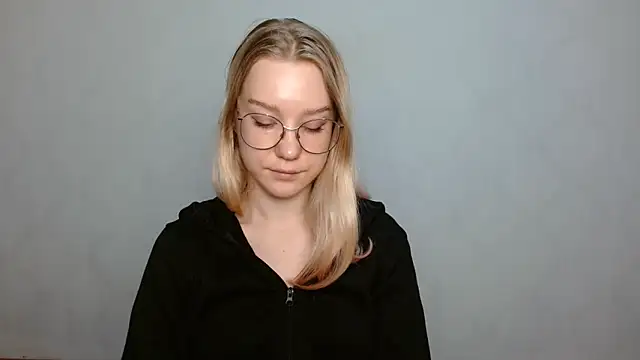 cindi hot online show from 01.28.25