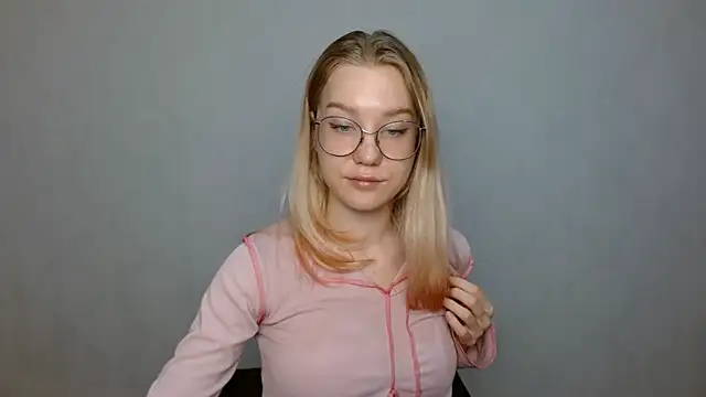 cindi hot online show from 01.29.25