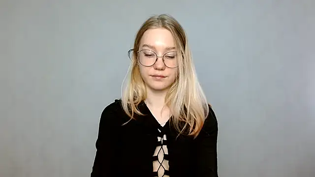 cindi hot online show from 02.18.25