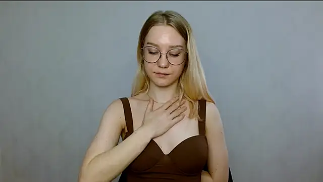 cindi hot online show from 02.26.25