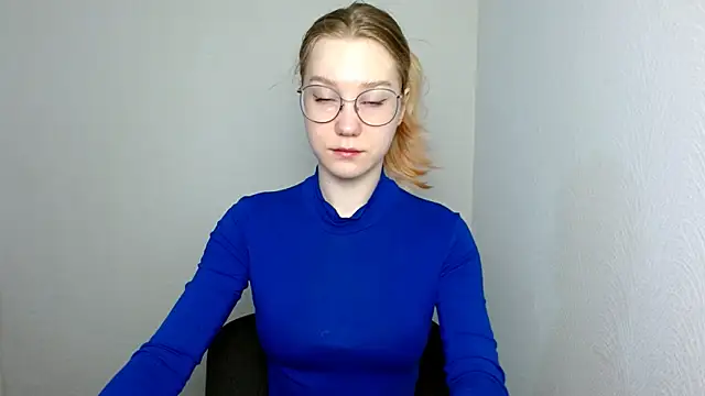 cindi hot online show from 03.15.25