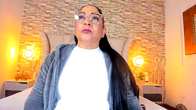 Gina Myers online show from 10.01.25