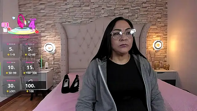 Gina Myers online show from 10.12.25