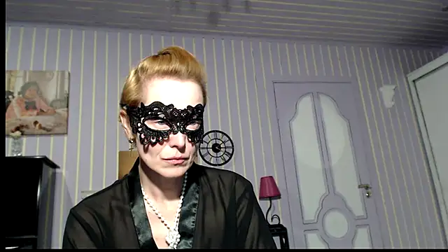 Marquise555 online show from 10.28.25