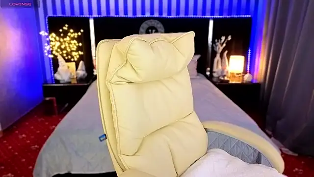 Lexi Si online show from 12.20.25