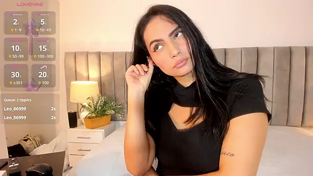 kareena basu online show from 03.04.26