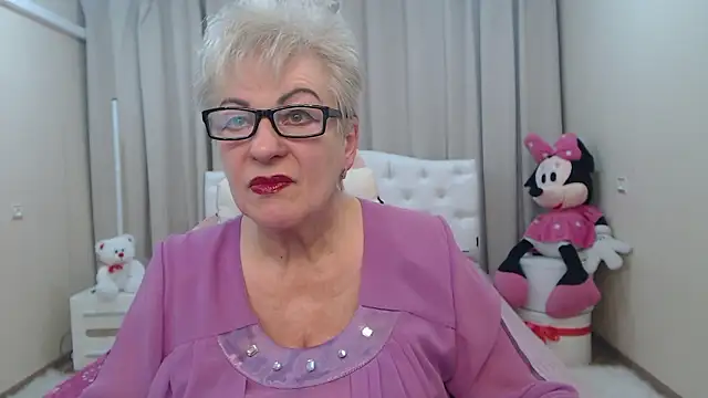 KayleSmoll online show from 02.25.26