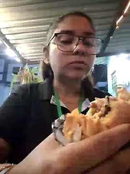 Sofythom1 online show from 12.11.24