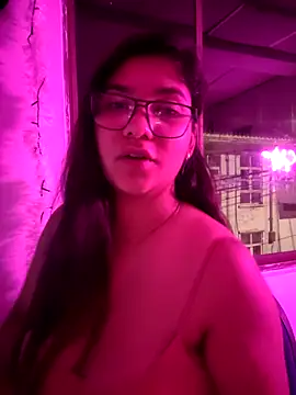 Sofythom1 online show from 03.04.25