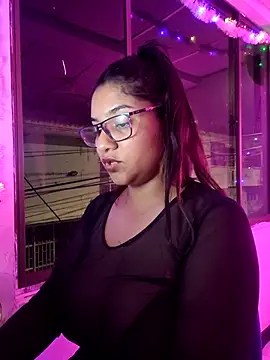 Sofythom1 online show from 03.13.25