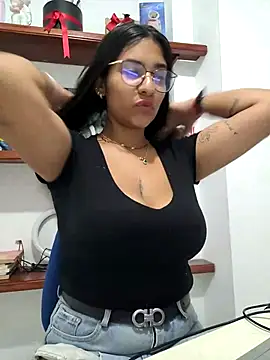 Snapshot of Sofythom1 chatting on 07.19.26 Sofythom1 online show from 07.19.26