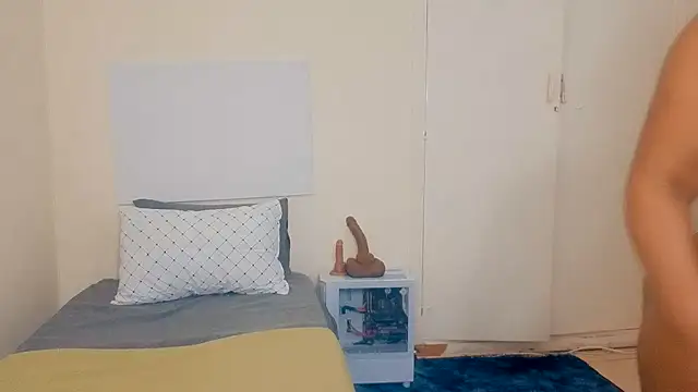 Snapshot of GiantBootyMilf chatting on 07.11.26 GiantBootyMilf online show from 07.11.26