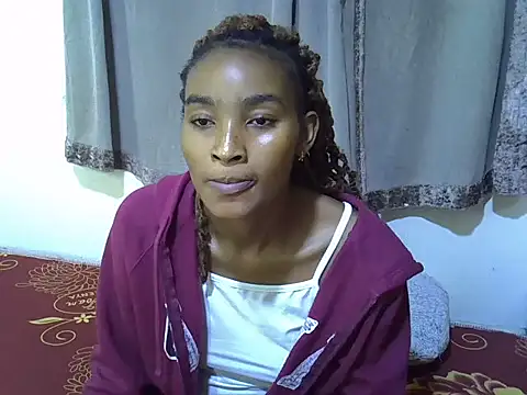 Snapshot of cute-alexis chatting on 01.28.25 cute-alexis online show from 01.28.25