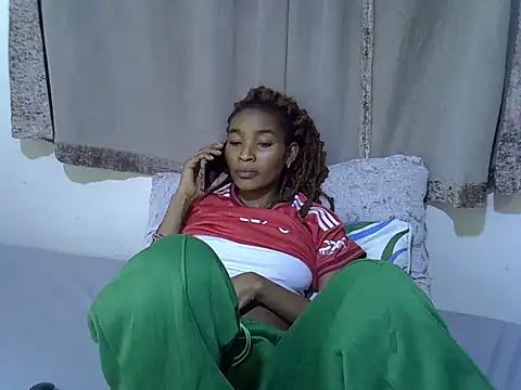 Snapshot of cute-alexis chatting on 02.06.25 cute-alexis online show from 02.06.25