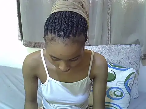 Snapshot of cute-alexis chatting on 03.04.25 cute-alexis online show from 03.04.25