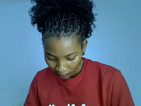 Snapshot of cute-alexis chatting on 09.20.25 cute-alexis online show from 09.20.25