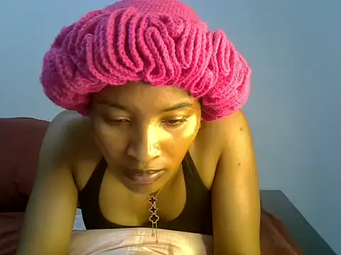 Snapshot of cute-alexis chatting on 11.23.25 cute-alexis online show from 11.23.25