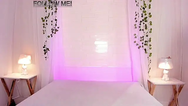 Snapshot of KendallRosse1 chatting on 07.19.26 KendallRosse1 online show from 07.19.26
