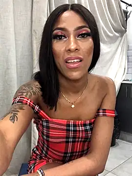 Snapshot of Kylie_Hairy_Bbc chatting on 09.29.25 Kylie Hairy Bbc online show from 09.29.25