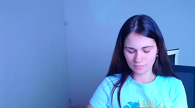 Loon Amore online show from 02.08.25