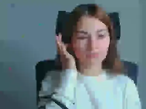 Loon Amore online show from 10.11.25