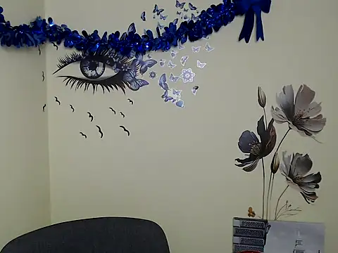 Snapshot of StrangerGi chatting on 12.27.24 StrangerGi online show from 12.27.24