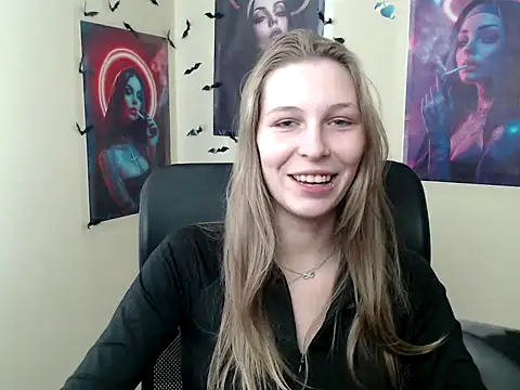 StrangerGi online show from 04.17.26