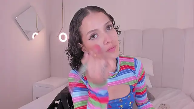 Snapshot of pau_live chatting on 10.26.25 pau live online show from 10.26.25