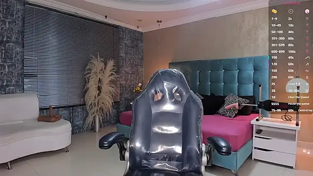 MelanieRioss online show from 09.21.25