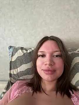 Snapshot of bunnyrich chatting on 03.22.25 bunnyrich online show from 03.22.25