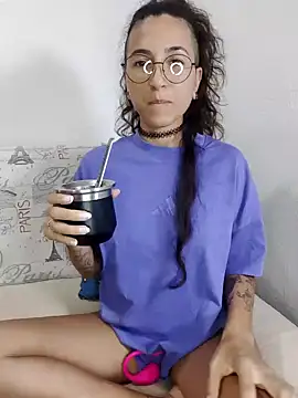 Snapshot of BarbieDarksOk chatting on 11.20.25 BarbieDarksOk online show from 11.20.25