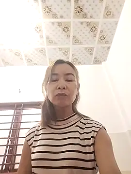 Sexy-ladyboobs20 online show from 10.07.25