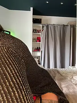 Snapshot of lynagreen01 chatting on 02.20.25 lynagreen01 online show from 02.20.25