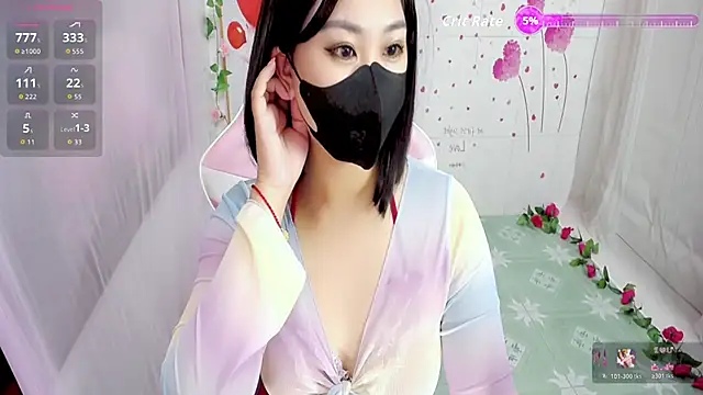 Snapshot of Kae_Jp chatting on 11.15.25 Kae Jp online show from 11.15.25