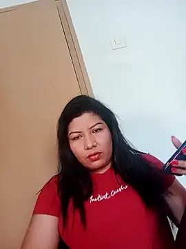 Snapshot of katymojadit chatting on 01.18.25 katymojadit online show from 01.18.25