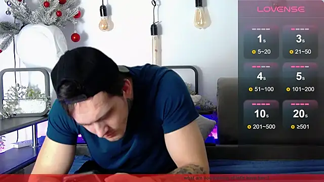 Snapshot of CarterCole chatting on 01.11.25 CarterCole online show from 01.11.25