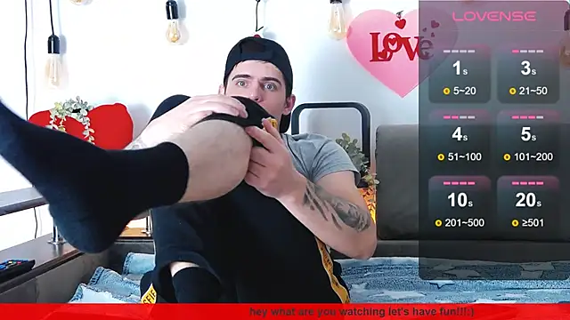 Snapshot of CarterCole chatting on 02.07.25 CarterCole online show from 02.07.25