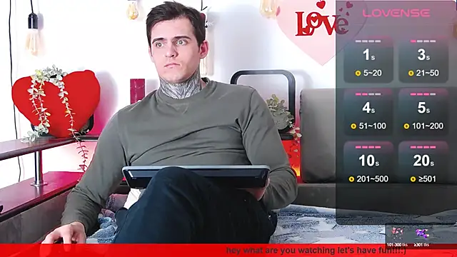 Snapshot of CarterCole chatting on 02.07.25 CarterCole online show from 02.07.25