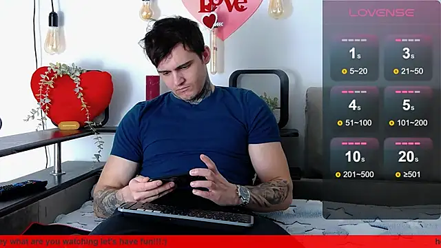 Snapshot of CarterCole chatting on 02.17.25 CarterCole online show from 02.17.25