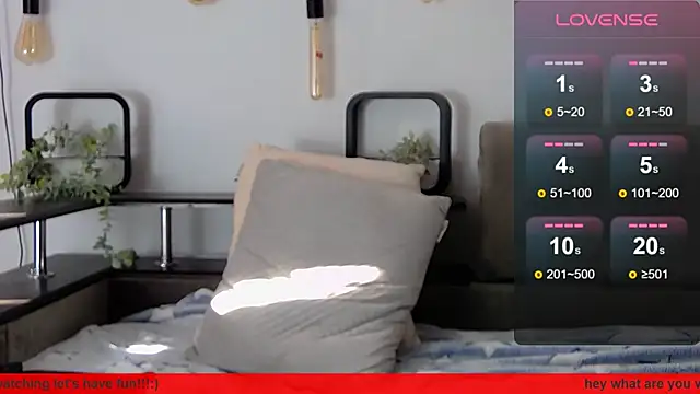 Snapshot of CarterCole chatting on 02.21.25 CarterCole online show from 02.21.25