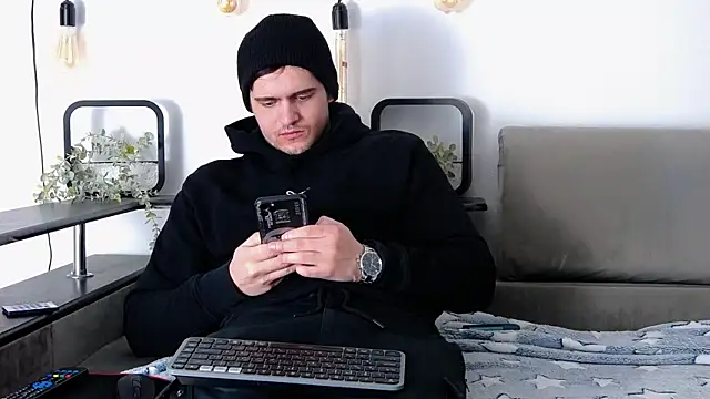 Snapshot of CarterCole chatting on 02.23.25 CarterCole online show from 02.23.25