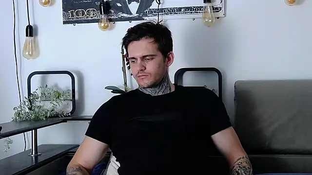 Snapshot of CarterCole chatting on 03.01.25 CarterCole online show from 03.01.25