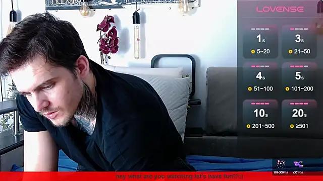 Snapshot of CarterCole chatting on 03.07.25 CarterCole online show from 03.07.25