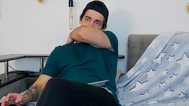 Snapshot of CarterCole chatting on 01.09.26 CarterCole online show from 01.09.26