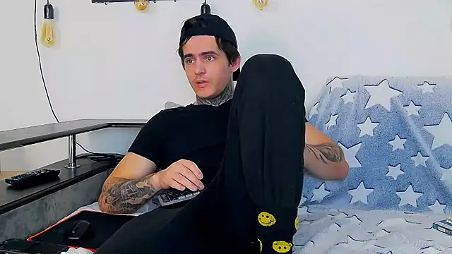 Snapshot of CarterCole chatting on 01.13.26 CarterCole online show from 01.13.26