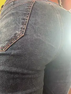 izanmiller2001 online show from 09.22.25